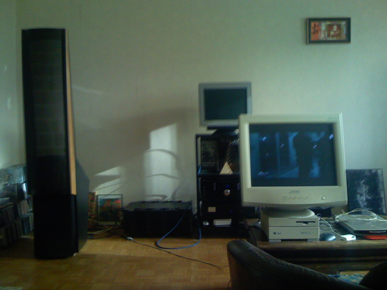 Chaîne 2008 Martin Logan Odyssey, MBL 9006, MBL 5011, 3D Lab DAC2000 vue gauche